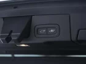 Volvo XC60 (2020) thumbnail 11