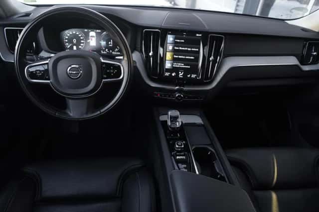 Volvo XC60 (2020) thumbnail 13