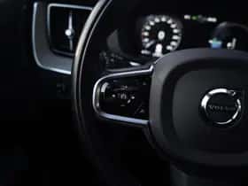 Volvo XC60 (2020) thumbnail 19