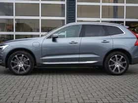 Volvo XC60 (2020) thumbnail 3