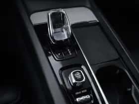 Volvo XC60 (2020) thumbnail 30