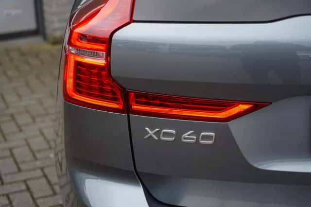 Volvo XC60 (2020) thumbnail 8