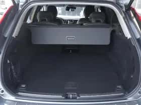 Volvo XC60 (2020) thumbnail 10