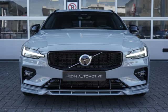 Volvo V60 (2025) thumbnail 2