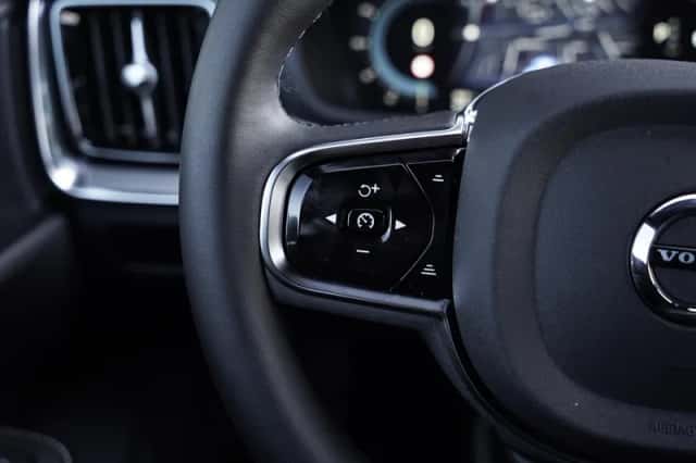 Volvo V60 (2025) thumbnail 18