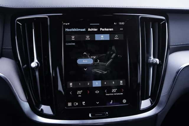 Volvo V60 (2025) thumbnail 23