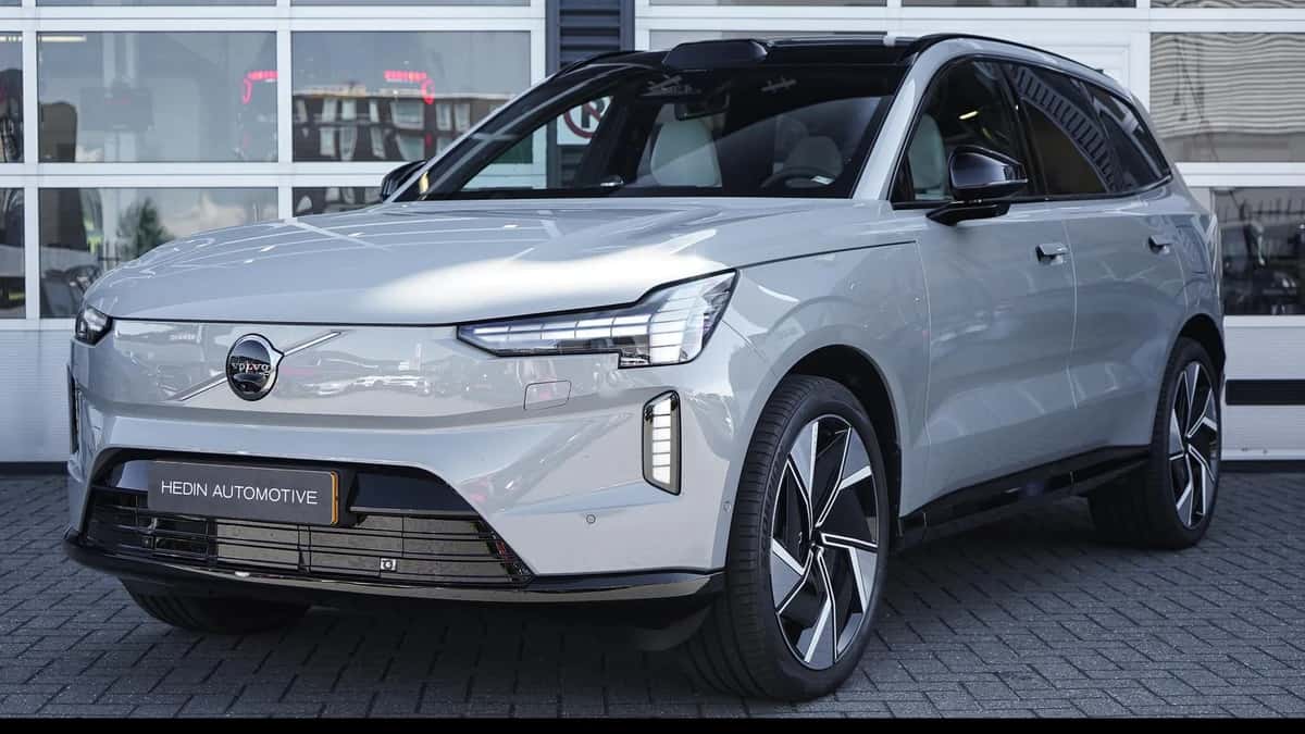 Volvo EX90 (2025) — foto 1