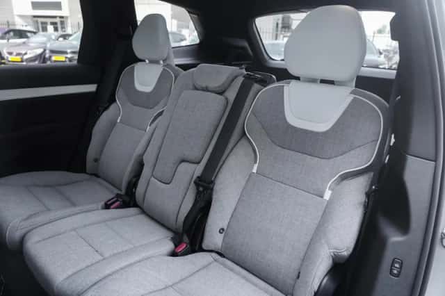 Volvo EX90 (2025) thumbnail 14