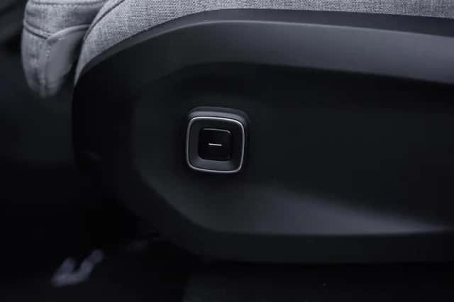 Volvo EX90 (2025) thumbnail 15