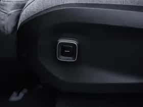 Volvo EX90 (2025) thumbnail 15