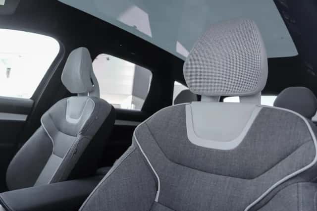 Volvo EX90 (2025) thumbnail 17