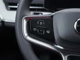 Volvo EX90 (2025) thumbnail 18