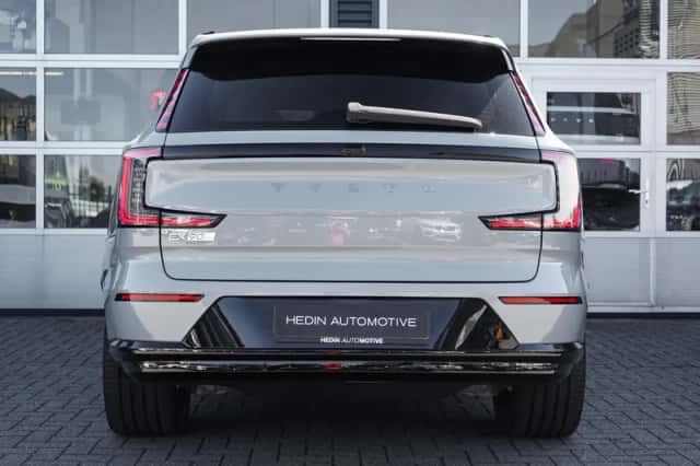 Volvo EX90 (2025) thumbnail 5