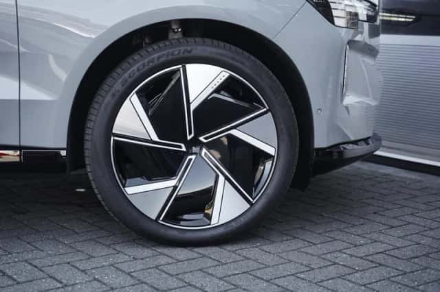 Volvo EX90 (2025) thumbnail 7