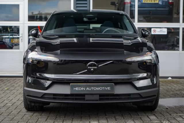 Volvo EX30 (2026) thumbnail 2