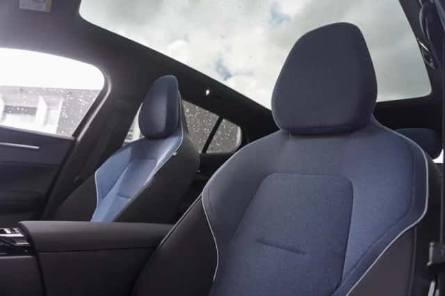 Volvo EX30 (2026) thumbnail 16