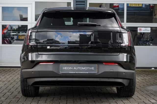 Volvo EX30 (2026) thumbnail 5