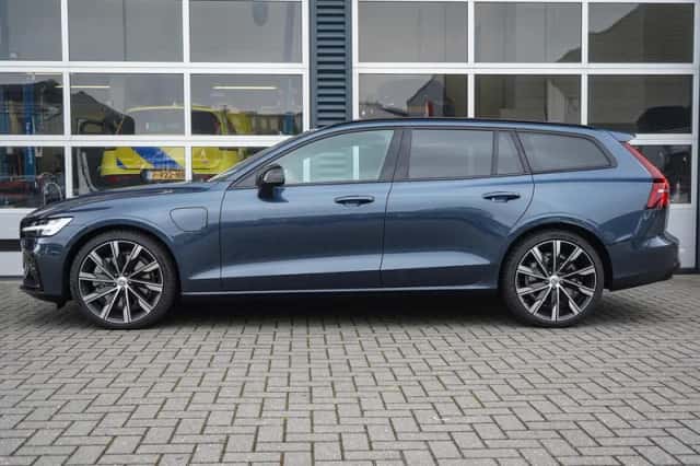 Volvo V60 (2026) thumbnail 3