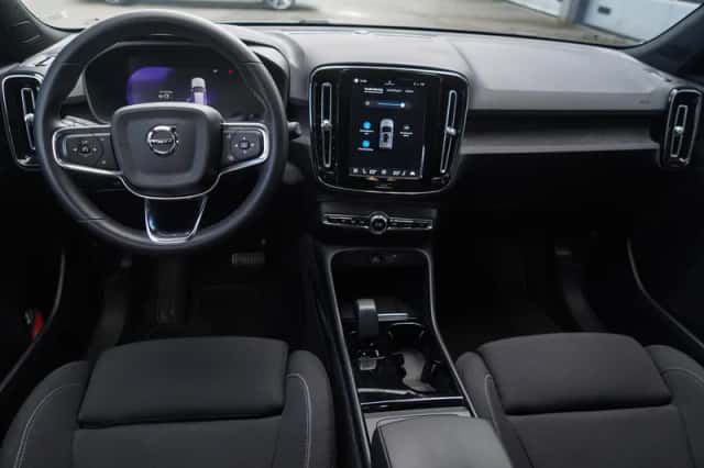 Volvo XC40 (2023) thumbnail 12
