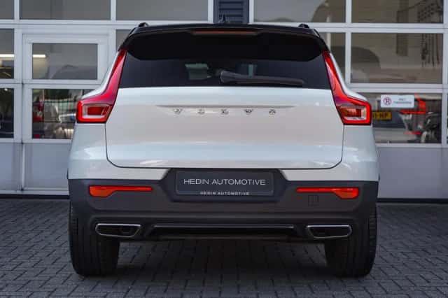 Volvo XC40 (2019) thumbnail 5