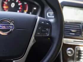Volvo XC60 (2016) thumbnail 18