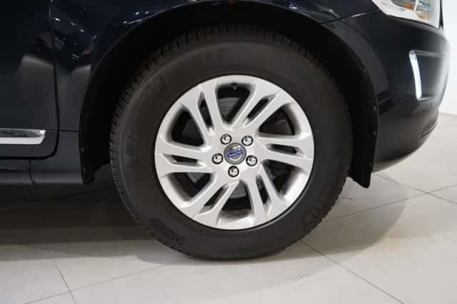 Volvo XC60 (2016) thumbnail 7
