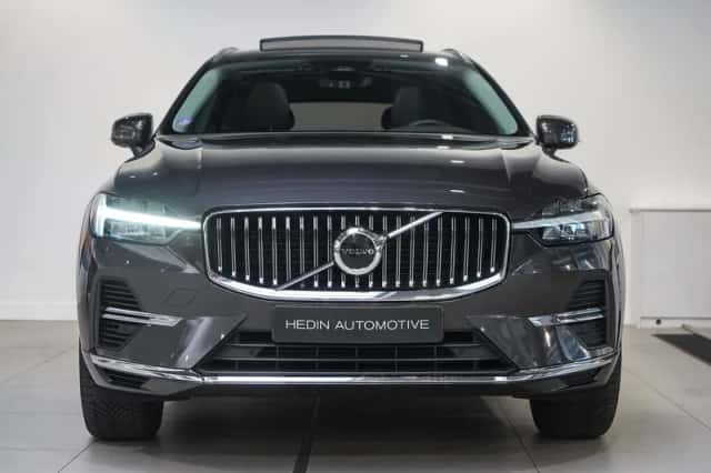Volvo XC60 (2023) thumbnail 2