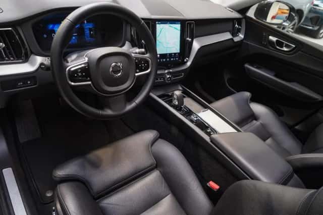 Volvo XC60 (2023) thumbnail 12
