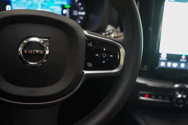 Volvo XC60 (2023) thumbnail 20