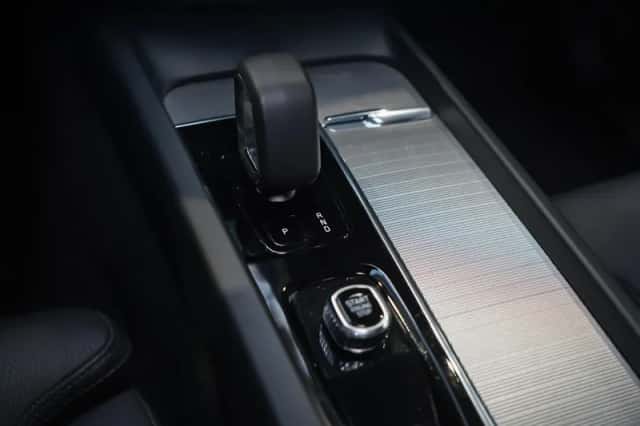 Volvo XC60 (2023) thumbnail 28