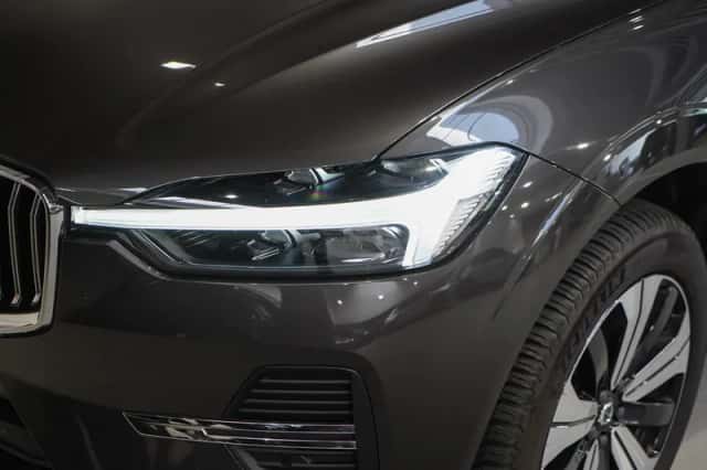 Volvo XC60 (2023) thumbnail 4