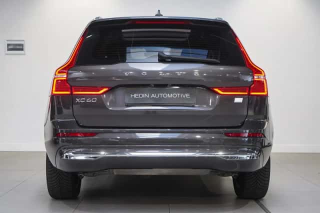 Volvo XC60 (2023) thumbnail 5