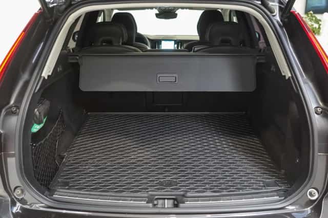 Volvo XC60 (2023) thumbnail 10