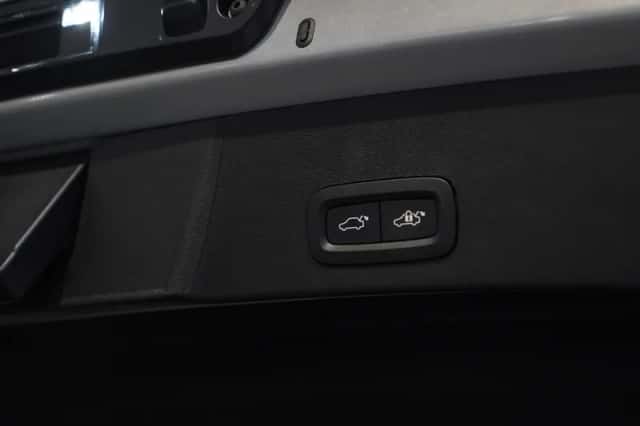 Volvo XC40 (2025) thumbnail 11