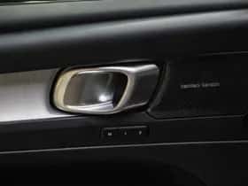 Volvo XC40 (2025) thumbnail 15