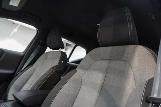 Volvo XC40 (2025) thumbnail 17