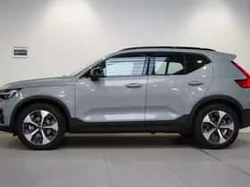 Volvo XC40 (2025) thumbnail 3