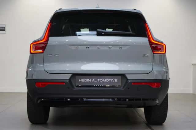 Volvo XC40 (2025) thumbnail 5