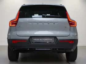 Volvo XC40 (2025) thumbnail 5