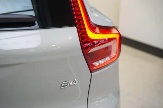 Volvo XC40 (2025) thumbnail 9