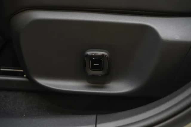 Volvo EX30 (2026) thumbnail 15