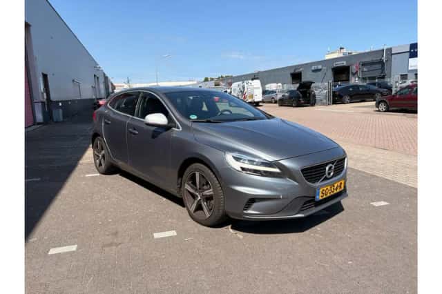 Volvo V40 (2018) thumbnail 5