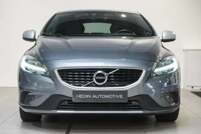 Volvo V40 (2018) thumbnail 3