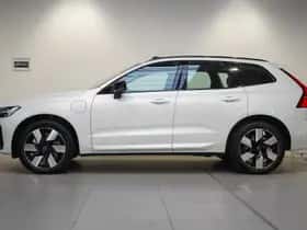 Volvo XC60 (2025) thumbnail 3