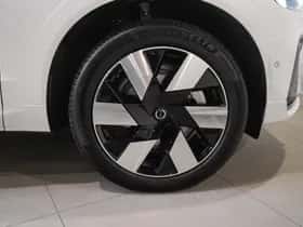 Volvo XC60 (2025) thumbnail 7