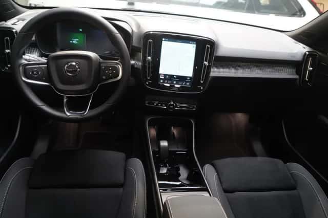 Volvo EX40 (2026) thumbnail 13