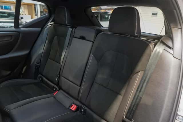 Volvo EX40 (2026) thumbnail 14