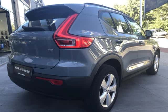 Volvo XC40 (2020) thumbnail 4