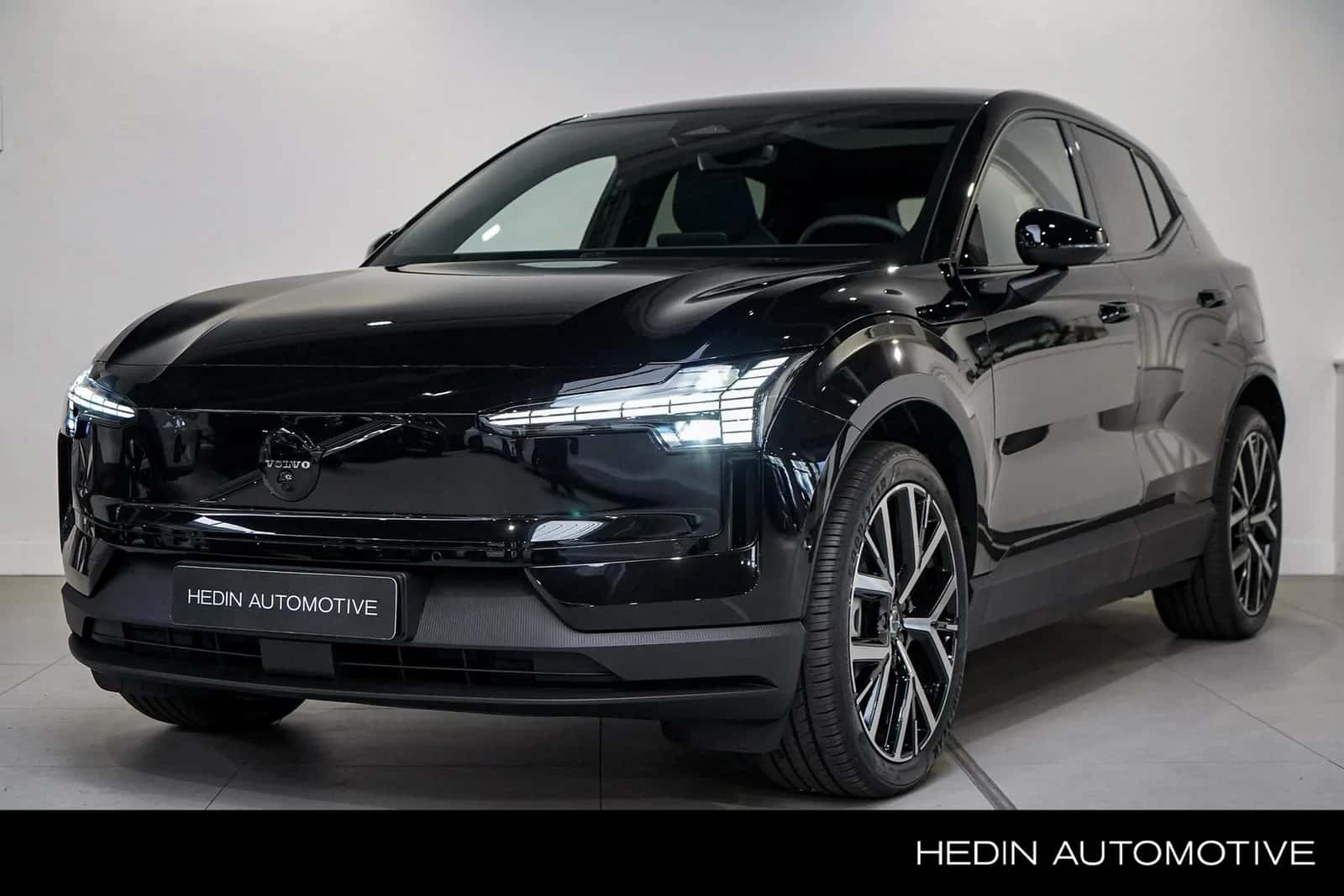 Volvo EX30 (2026) — foto 1