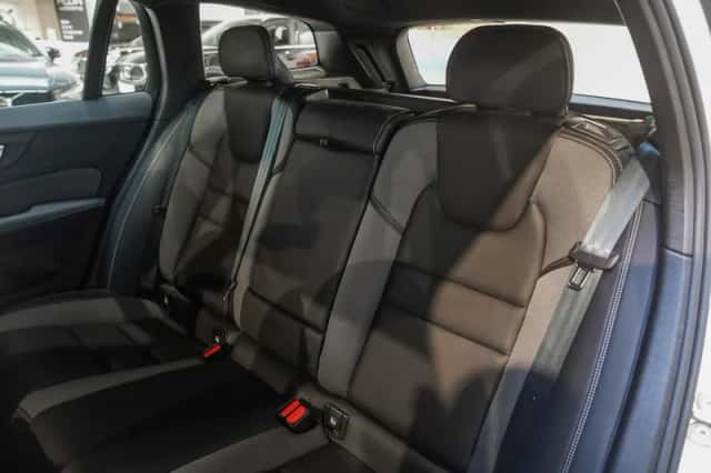 Volvo V60 (2025) thumbnail 14